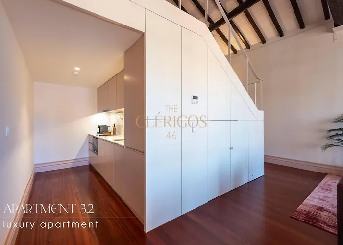 The Clerigos 46 Apartman